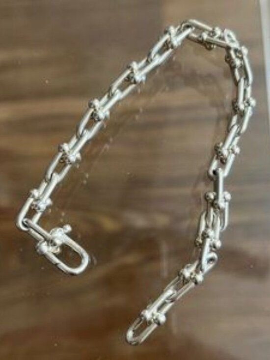 Tops - Tiffany & Co Hardware link bracelet